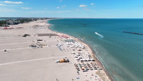 Aerial-footage-of-Mamaia-beach,-Constanta,-Romania