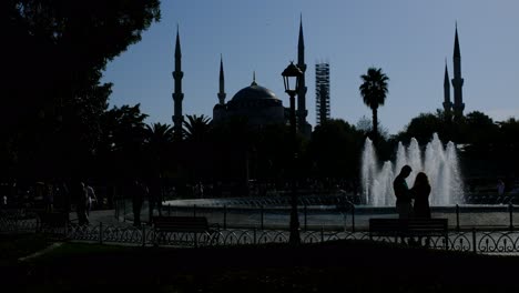 Sultanahmet-Istanbul-Sultanahmet-Platz-Und-Moschee-Silhouette