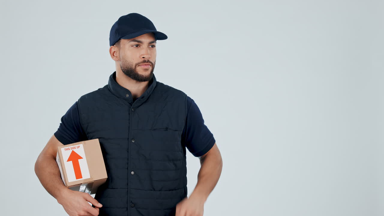 el conductor, el hombre y saludar con una sonrisa