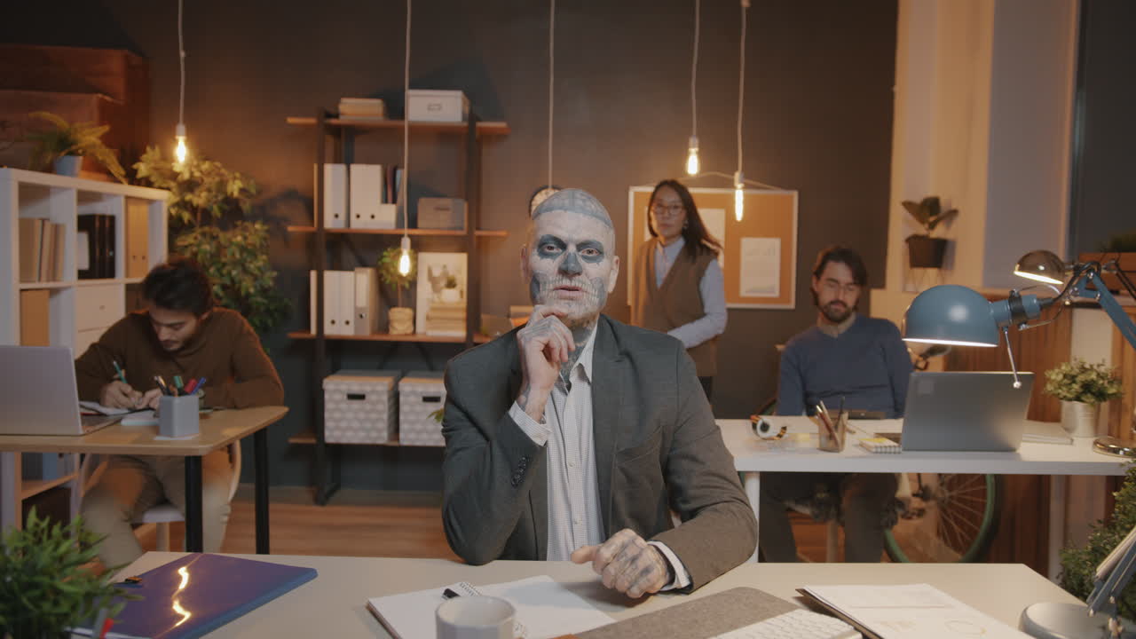 Team-möte på kontoret