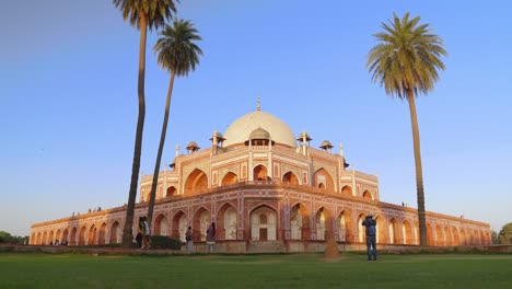 Humayun-tomb-in-evening-time