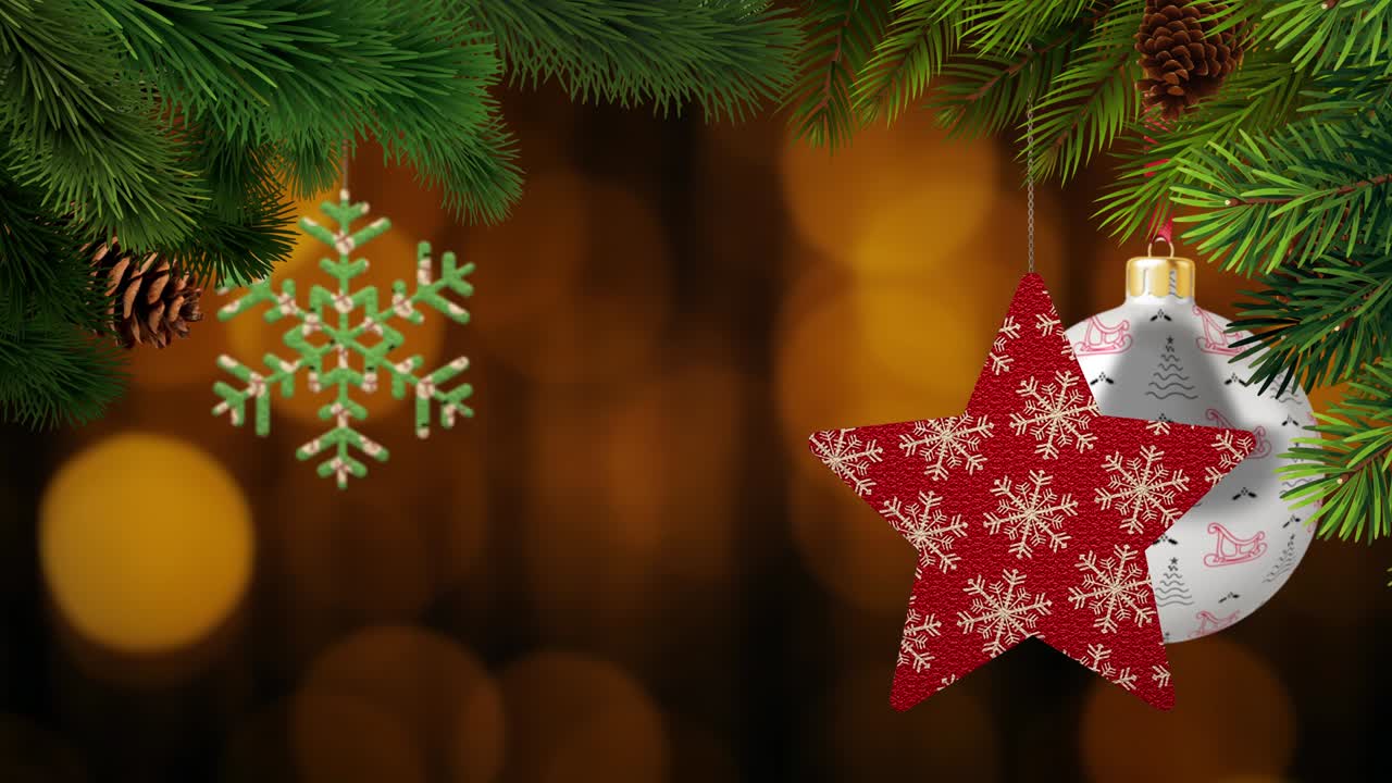 los adornos de navidad y los pinos se balancean en un fondo bokeh en bucle