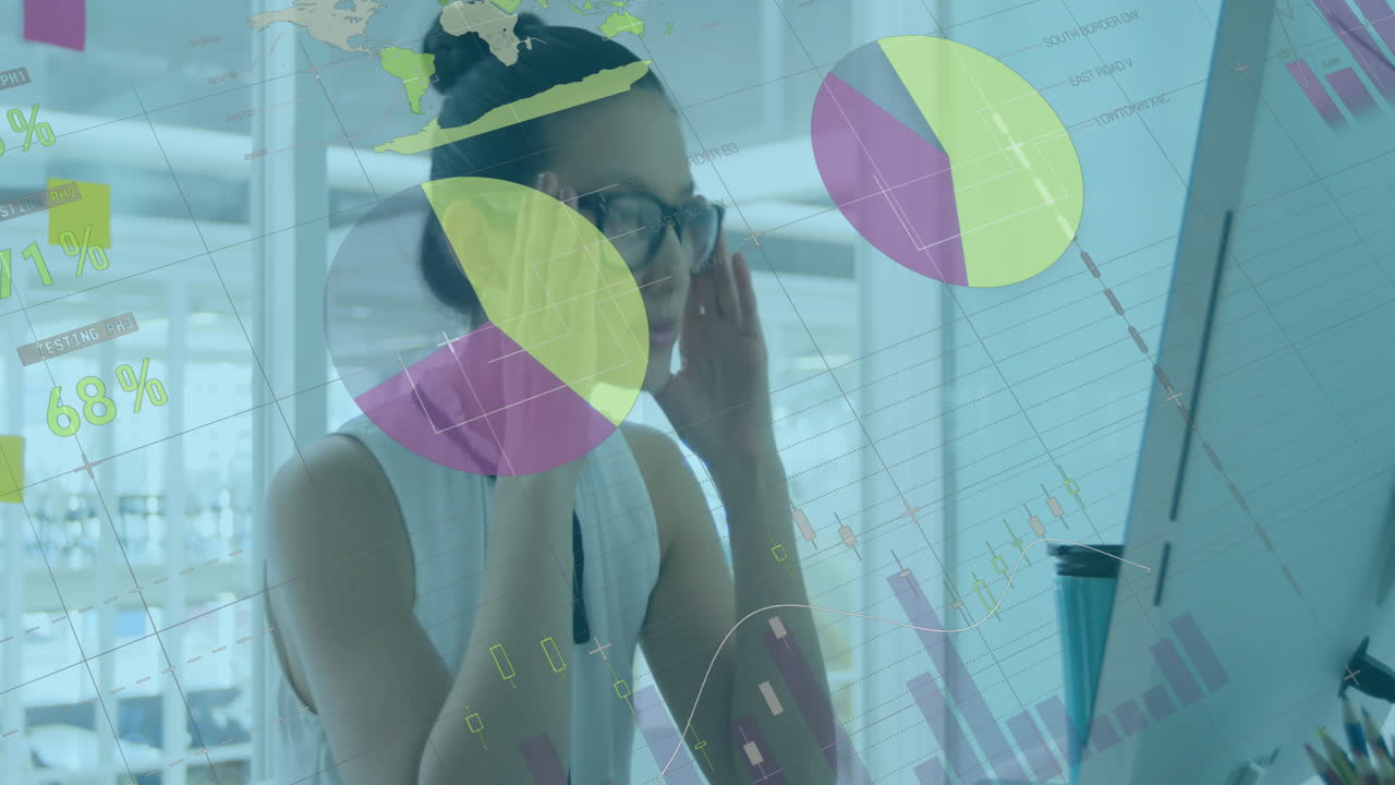 사무실에서 스트레스를 받는 아시아 여성에 대한 통계 데이터 처리의 애니메이션