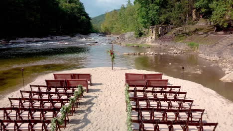 beautiful wedding venue in the mountains of north carolina along a river