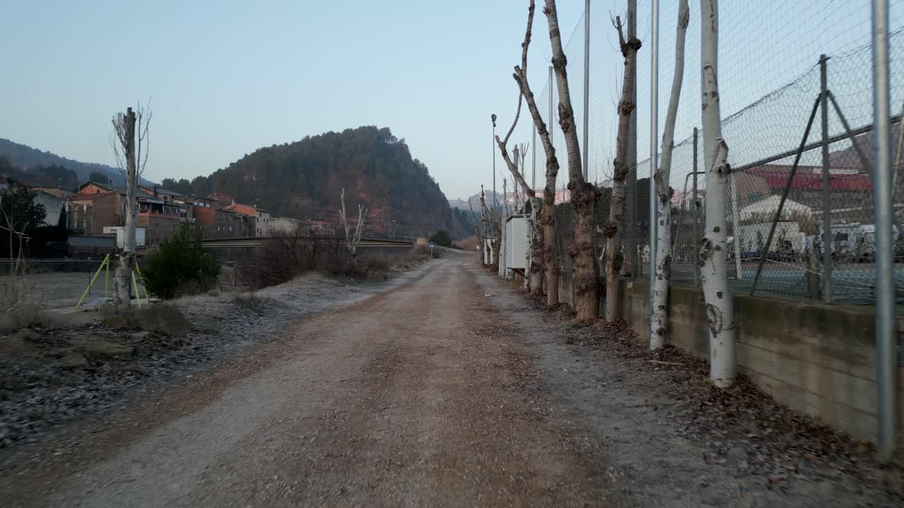 스페인 카탈루냐 지방의 카르도나 마을의 공중에서 볼 수 있는 돌리