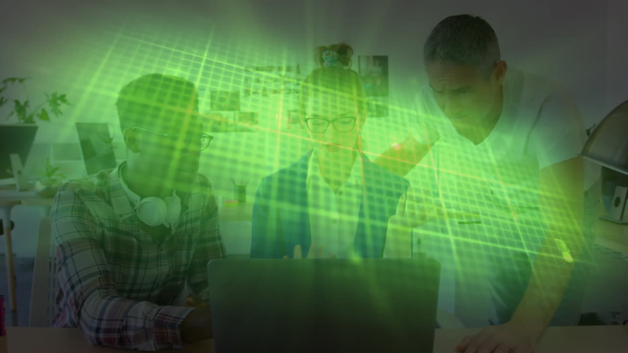 animação de linha isoelétrica sobre diversas pessoas de negócios usando laptop no escritório