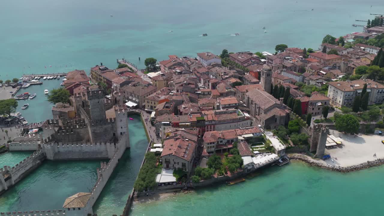 Close top-down shot of the castle complex highlighting medieval architecture and town layout