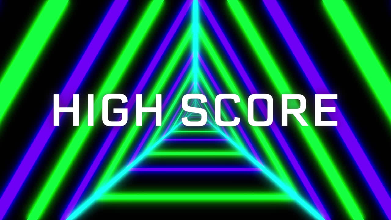 animación de texto de alta puntuación sobre formas en movimiento sobre fondo negro