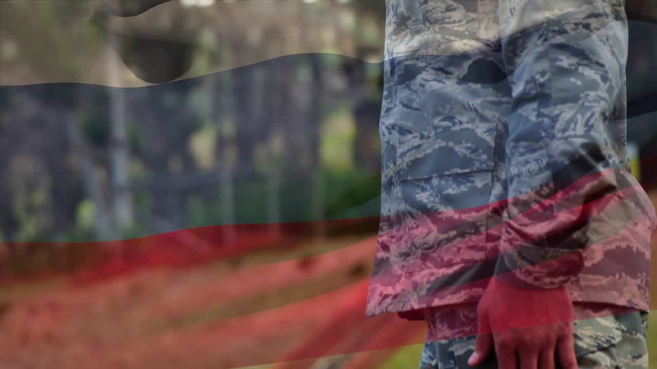 카우카스 군인 위에 흔들리는 러시아 발의 애니메이션