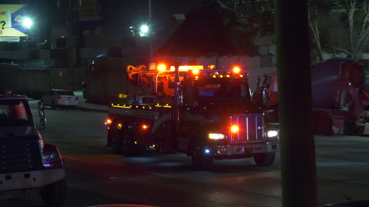 현장에 도착한 대형 구조대