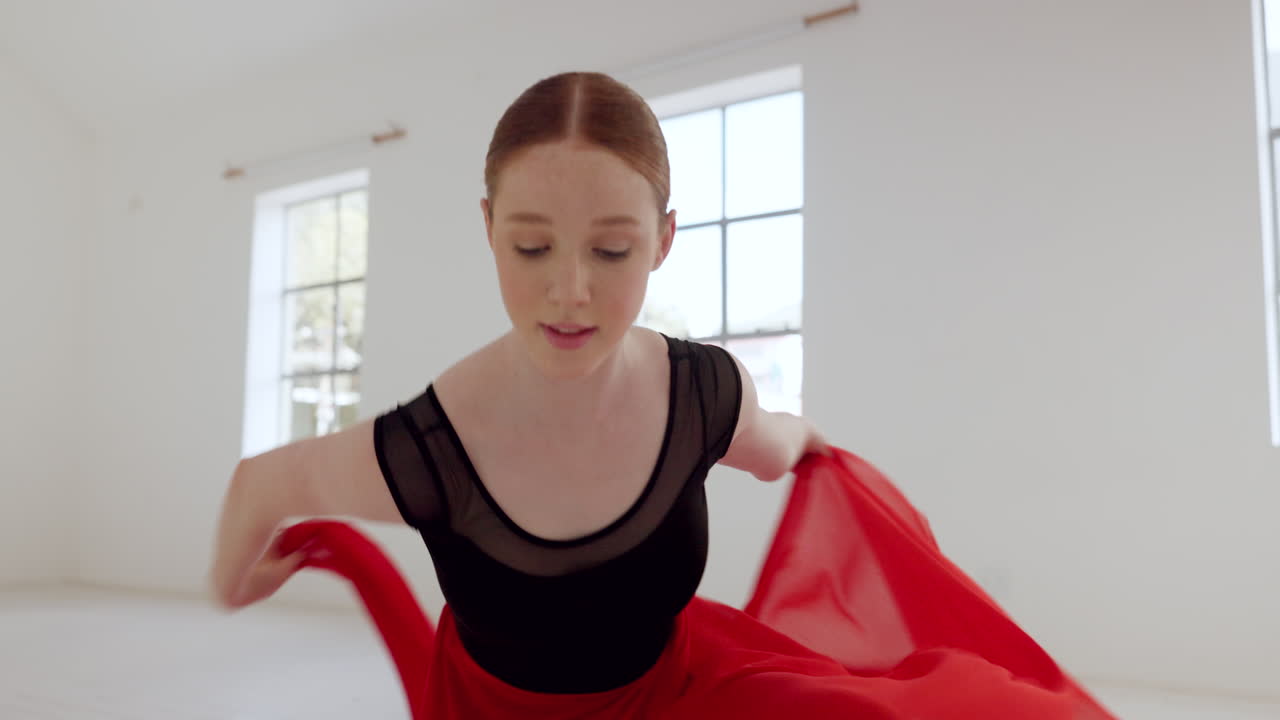 danza, creatividad y arte con una bailarina