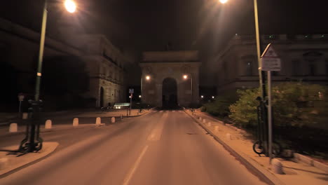 night-city-street-of-Montpellier-arc-de-triumph-traveling