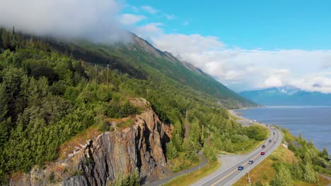 4K-Drohnenvideo-Des-Seward-Highway-Alaska-Route-1-Entlang-Des-Ufers-Des-Turnagain-Arms