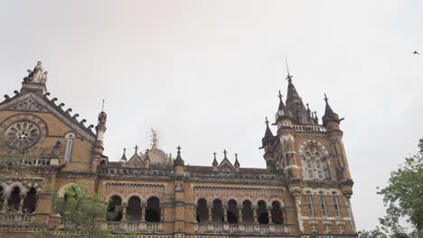 Arquitectura-Tradicional-Cerca-De-La-Estación-De-Tren-Csmt-En-Mumbai,-India