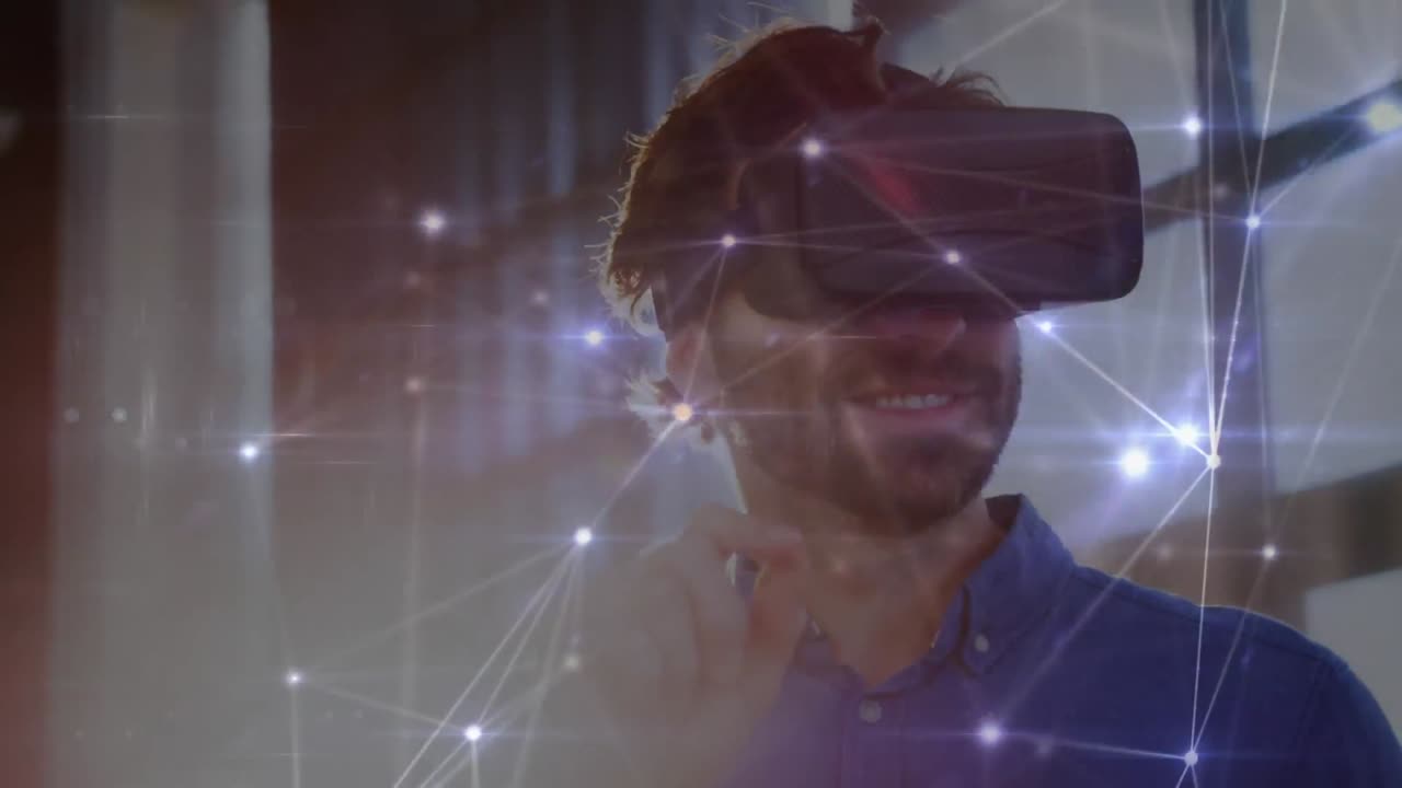 animación de la red de conexiones a través de un hombre de negocios usando auriculares vr