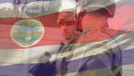animación de la bandera de costa rica sobre varios soldados