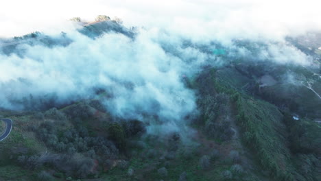 Revealing-La-Caldera-De-Los-Pinos-De-Galdar-During-Sunset-And-A-Sea-Of-​​clouds