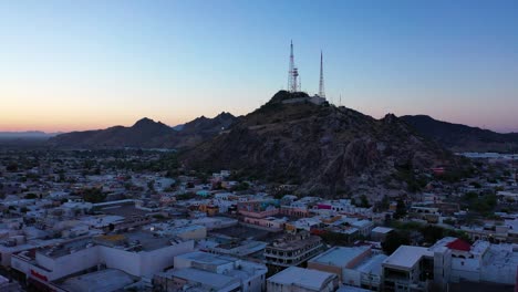 vista aérea de la montaña campana hermosillo sonora méxico
