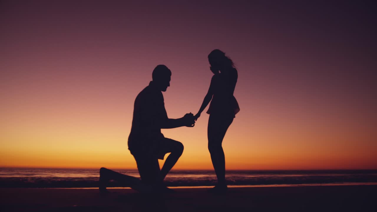 바 ⁇ 가에 있는 젊은 부부