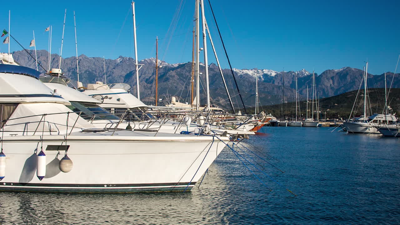 Calvi Boats 02