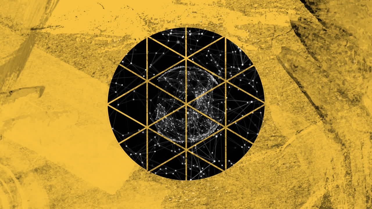 forma de diseño triangular y redonda contra un fondo amarillo texturizado