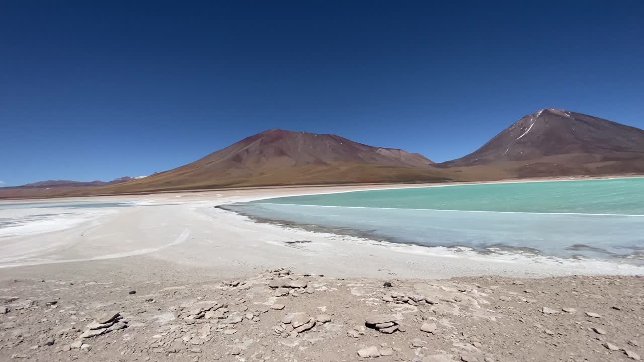 Laguna Verde Green salt lake Bolivia endorheic basin nature landscape Sud Lipez