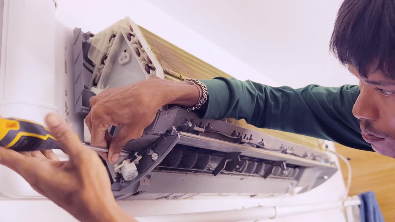 reparación y mantenimiento de acondicionadores de aire