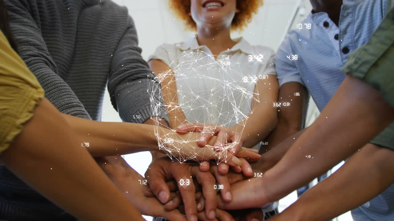 equipo celebrando el éxito
