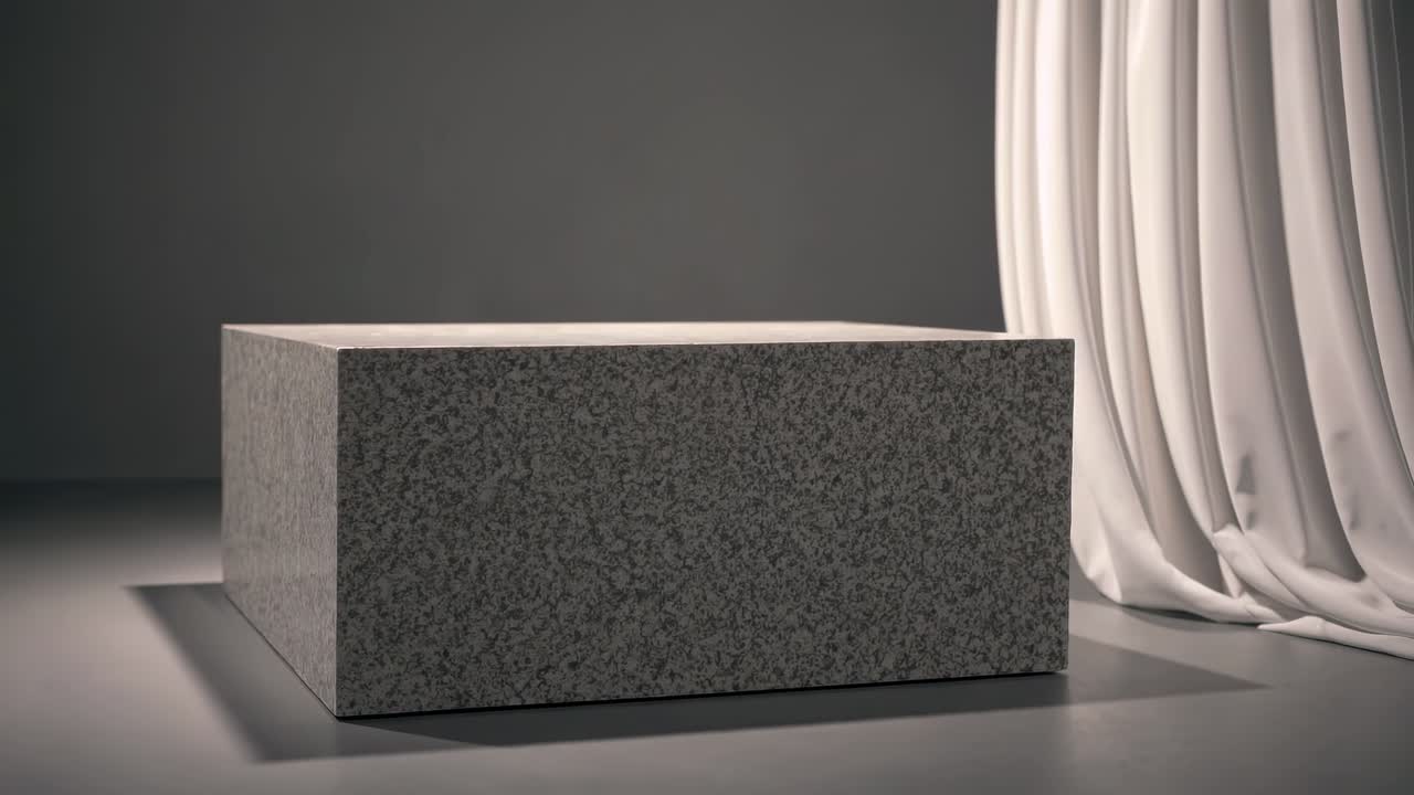 soporte de exhibición de cubos de granito gris con cortina blanca