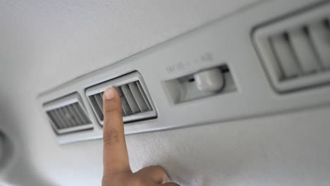 vidrio de la rejilla del aire acondicionado del coche