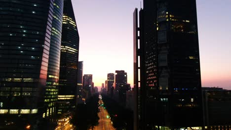 Aerial-Footage-Of-Paseo-De-La-Reforma-Street,-México-City