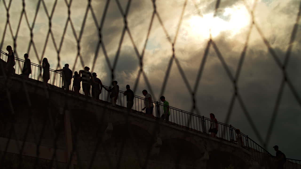 caminantes de la pared en el casco antiguo de dubrovnik como aparece en juego de tronos