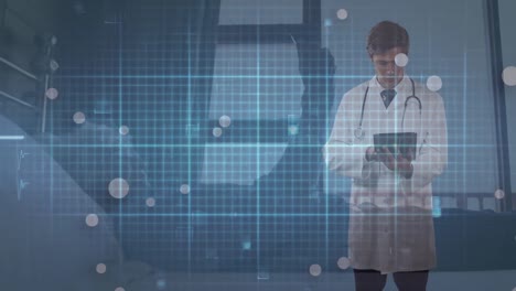 animación de pantalla digital con ritmo cardíaco sobre médicos caucásicos haciendo notas