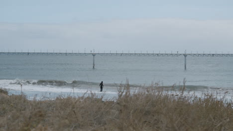 Man-enters-the-sea