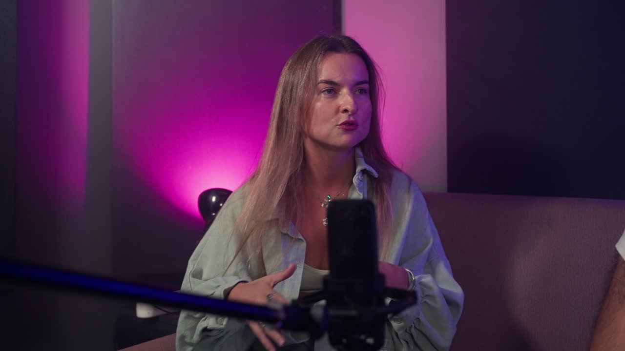 podcast entrevista con una mujer