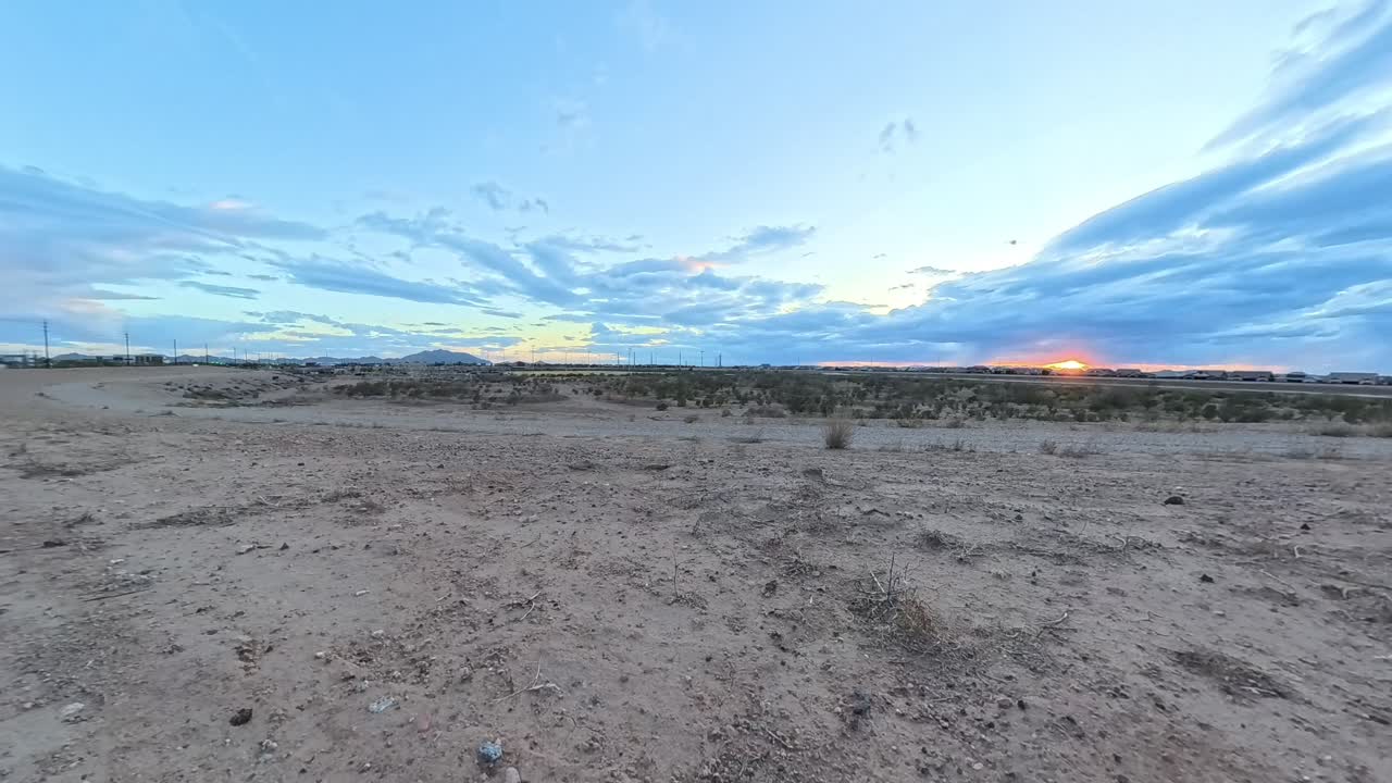 Time-lapse de nuvens de tempestade ao pôr do sol em Gilbert, Arizona