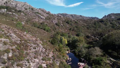 volando sobre la hermosa naturaleza desde portugal