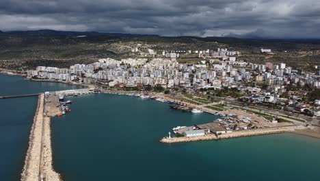 Hafen-An-Der-Küste-Von-Antalya