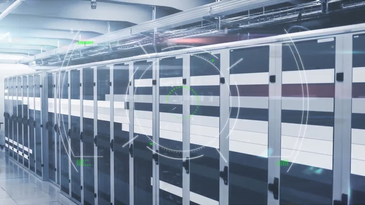 animación del escaneo del alcance y el procesamiento de datos en la sala técnica con servidores informáticos