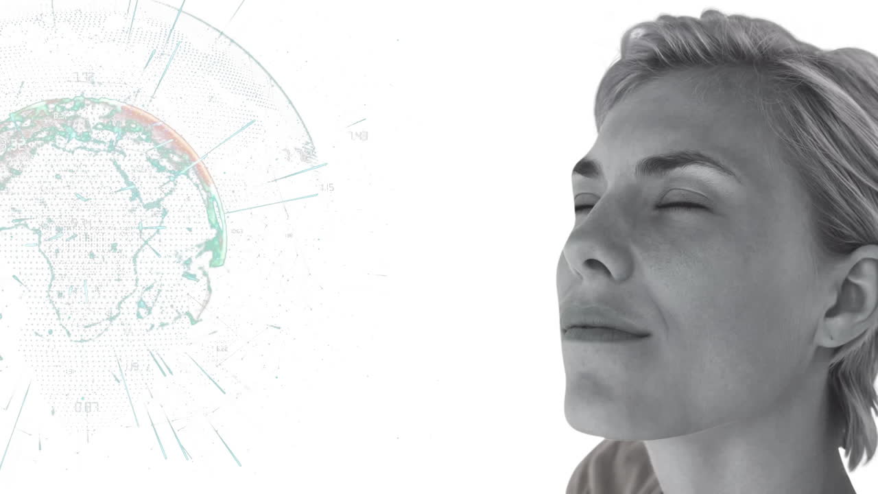 анимация сканирования масштаба и земного шара над женщиной