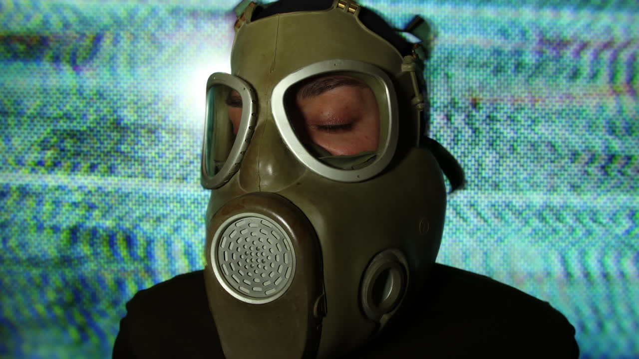 máscara antigás 02