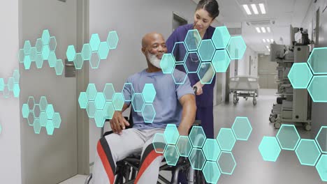 animación del procesamiento de datos médicos sobre una doctora biracial con un paciente masculino.