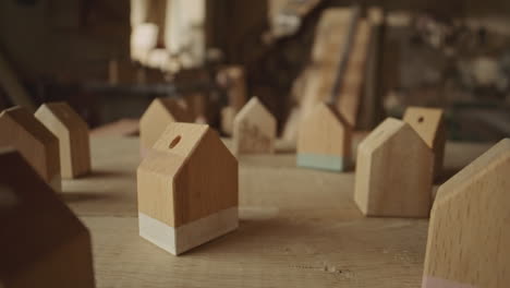 wooden house toys with family design