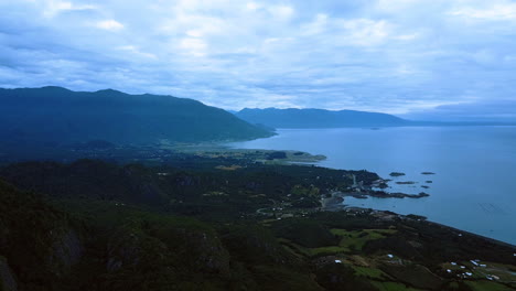 Antena-Del-Amanecer-En-El-Parque-Nacional-De-Puerto-Montt