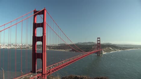 Rare-panorama-shot-of-Golden-Gate-Bridge-under-best-weather-conditions-without-timeleapse-in-normal-speed,-California,-USA