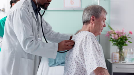 doctor, patient and check lungs in hospital