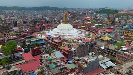 estupa de buda - boudhanath en la ciudad metropolitana de katmandú en nepal
