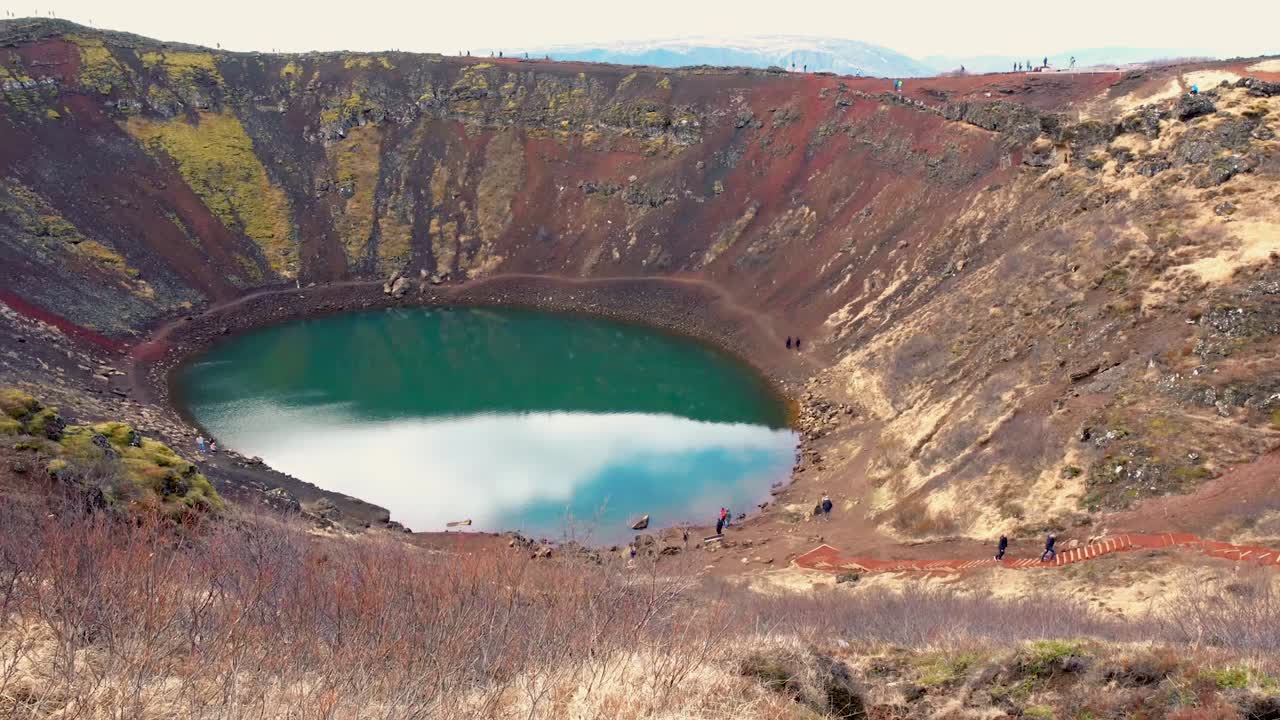 분화구 호수 패닝