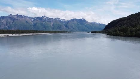 Video-Aereo-Del-Rio-Knik.-Palmera,-Alaska