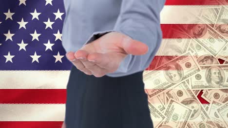 animación de un hombre caucásico extendiendo la mano sobre la bandera estadounidense y billetes de banco